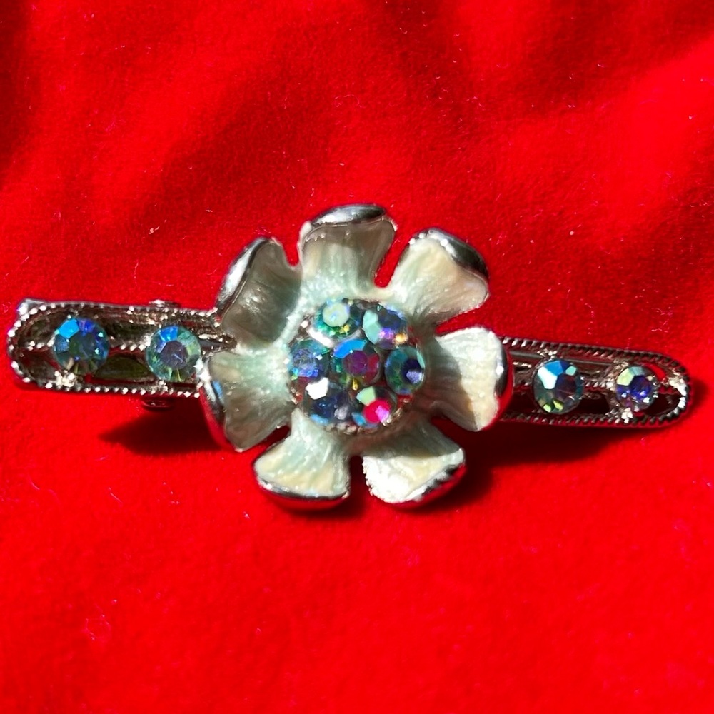 Vintage bejeweled hair ornament